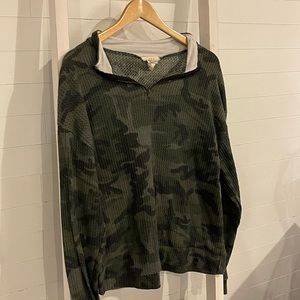 Camo Ribbed Crewneck Zip